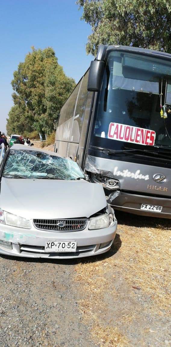 Accidente vehicular ruta Cauquenes-Parral km 23