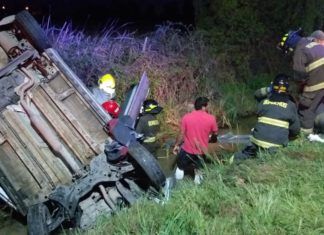 Colisión y posterior volcamiento camino a Las Obras
