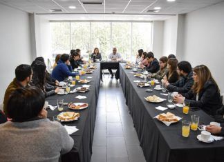 Reconocen a los beneficiarios de condonación de deudas universitarias